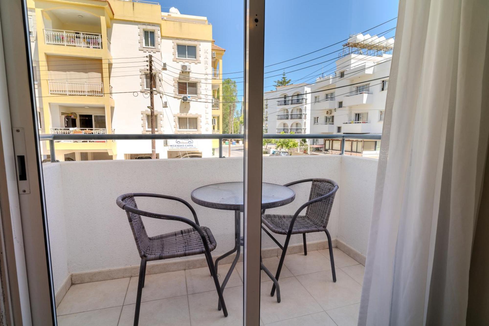 Helios Mackenzie One Bedroom Flat Larnaca Exteriér fotografie